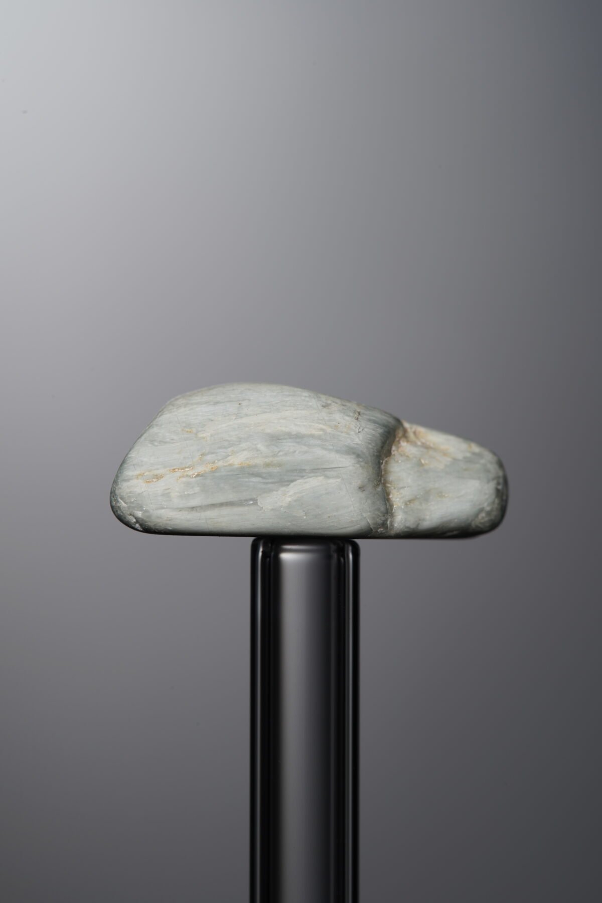 Hawk's Eye-Gray-Freeform-14mm - Image 2