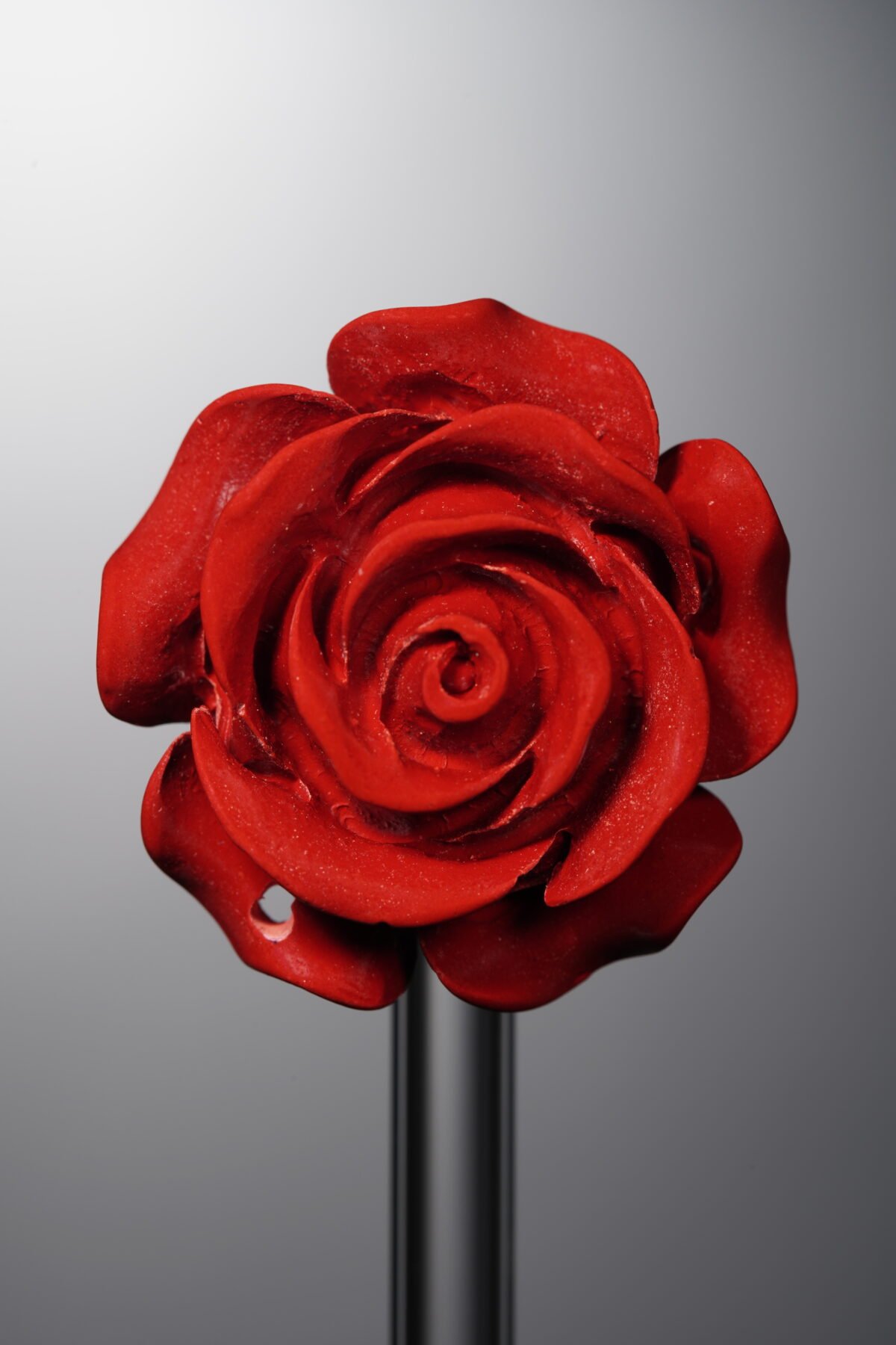 Cinnabar-Red-Rose-28mm - Image 1