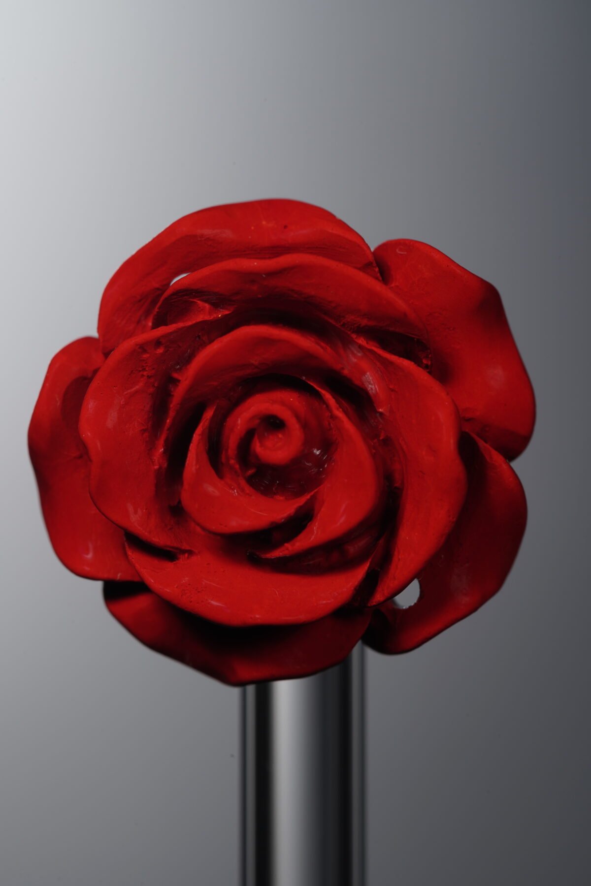 Cinnabar-Red-Rose-20mm - Image 1