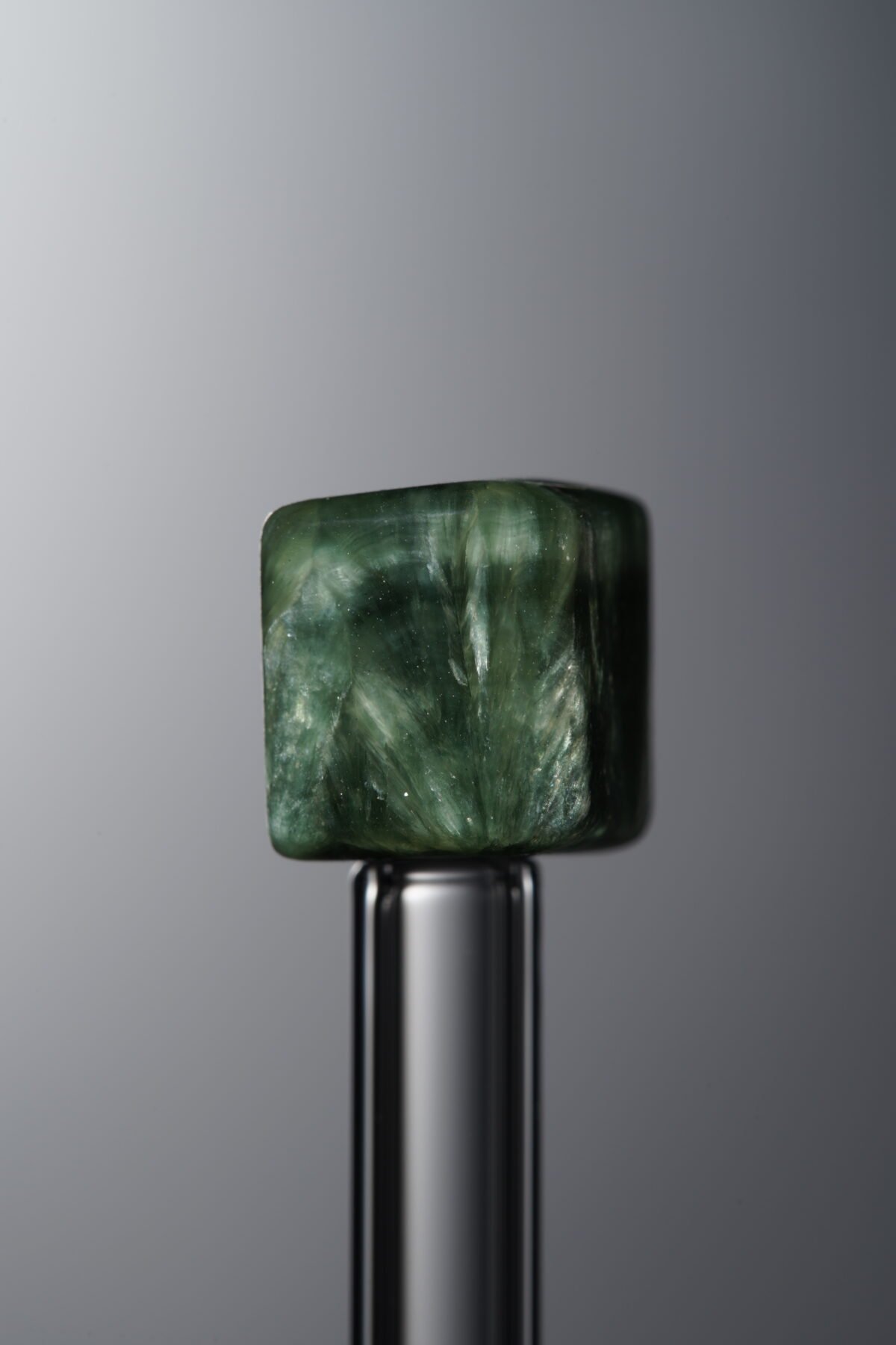 Seraphinite-Green-Cube-9mm - Image 3