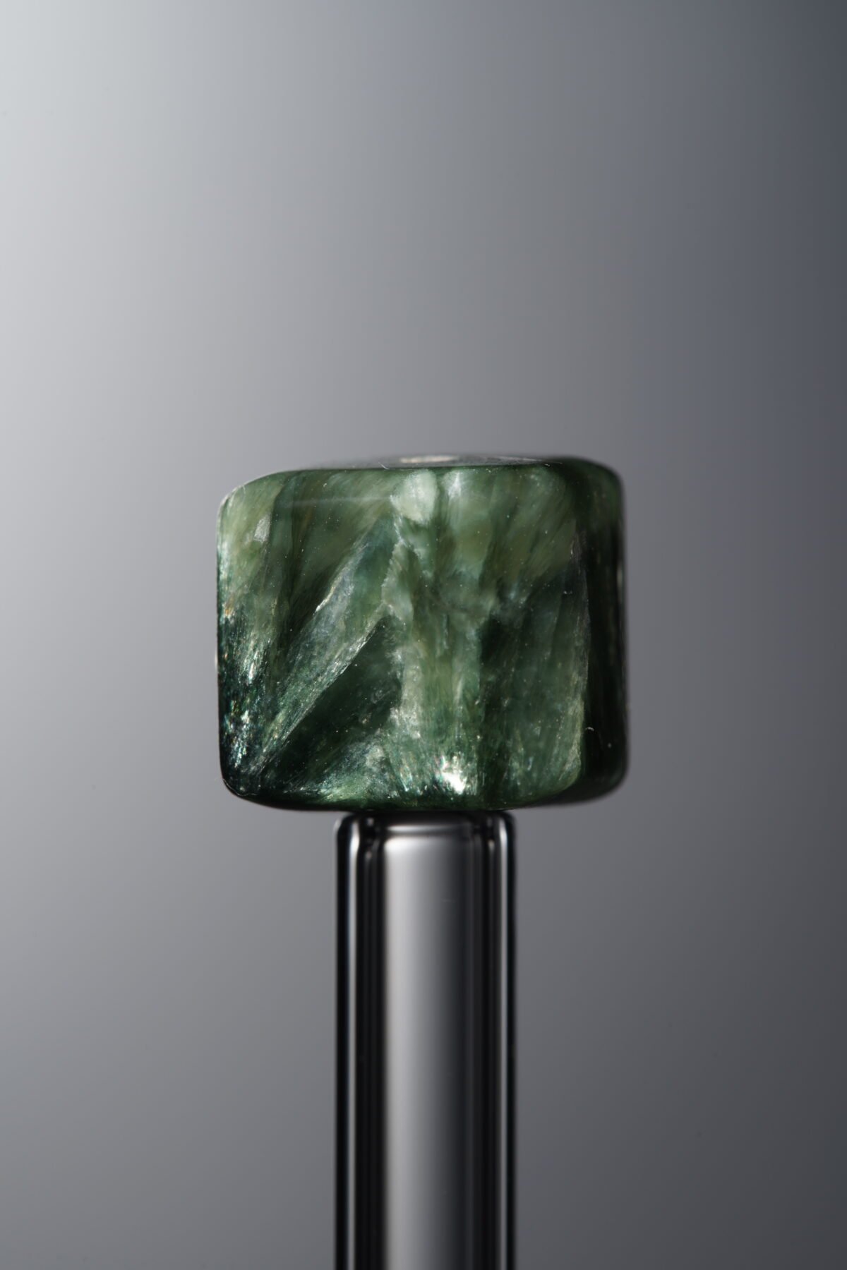 Seraphinite-Green-Cube-9mm - Image 2