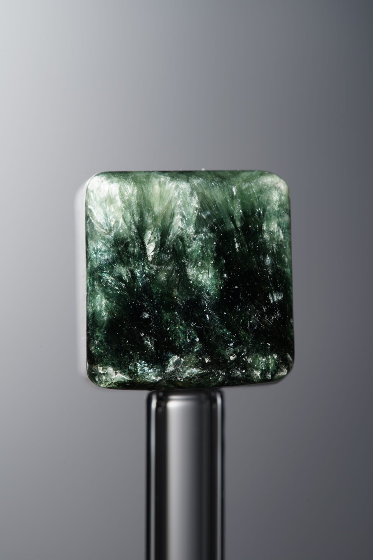 Seraphinite-Green-Cube-13mm - Image 1