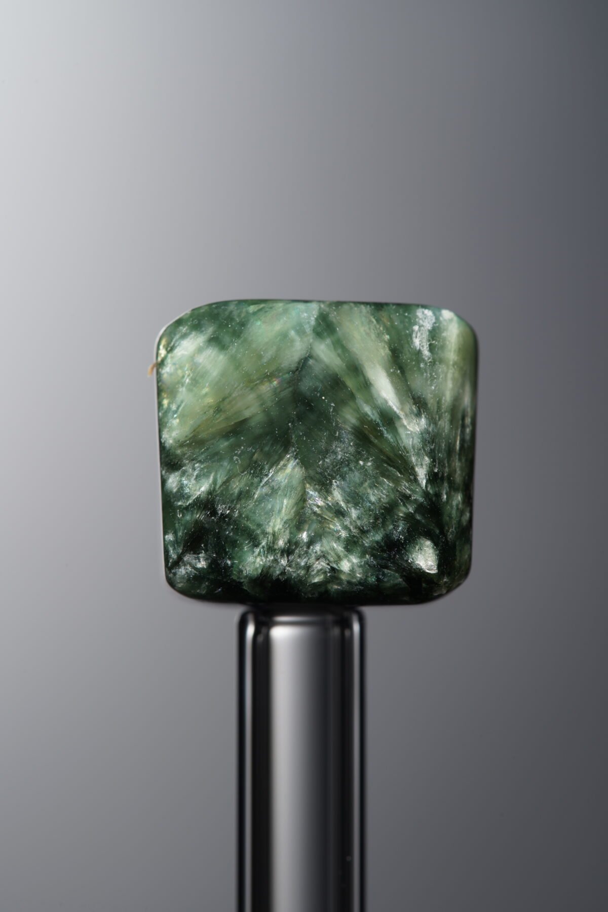 Seraphinite-Green-Cube-12mm - Image 1