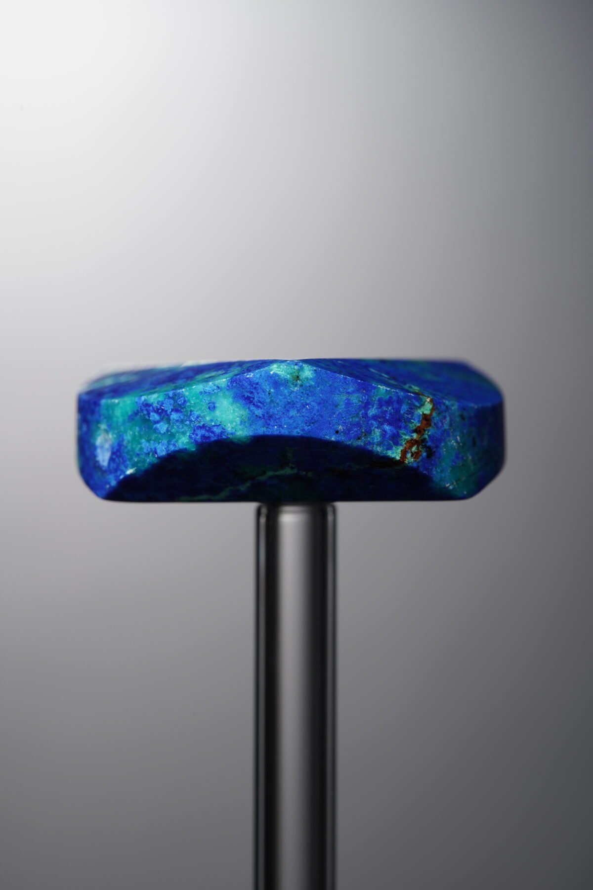 Phoenix Stone-Blue&Green-Disc Triangle Cut-26mm - Image 4
