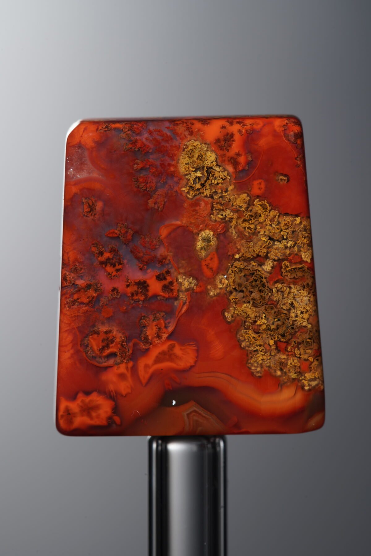 Agate-Red-Trapezoid Plaque-20mm - Image 1