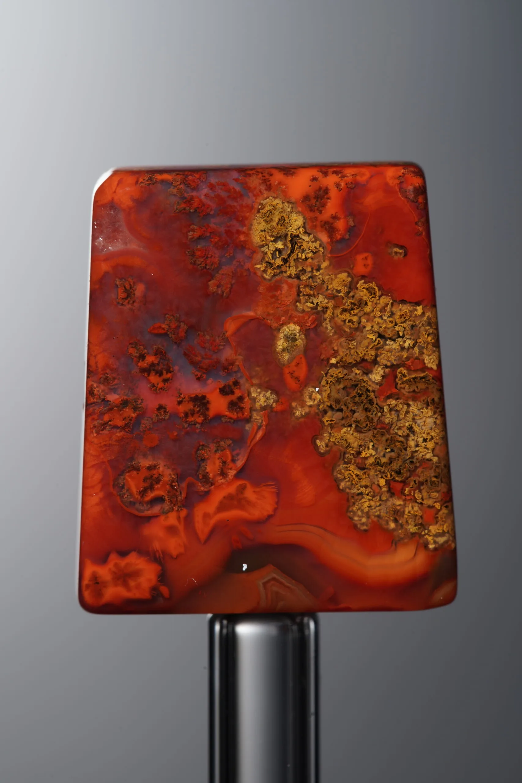 Agate-Red-Trapezoid Plaque-20mm - Image 1