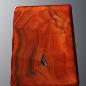 Agate-Red-Trapezoid Plaque-22mm