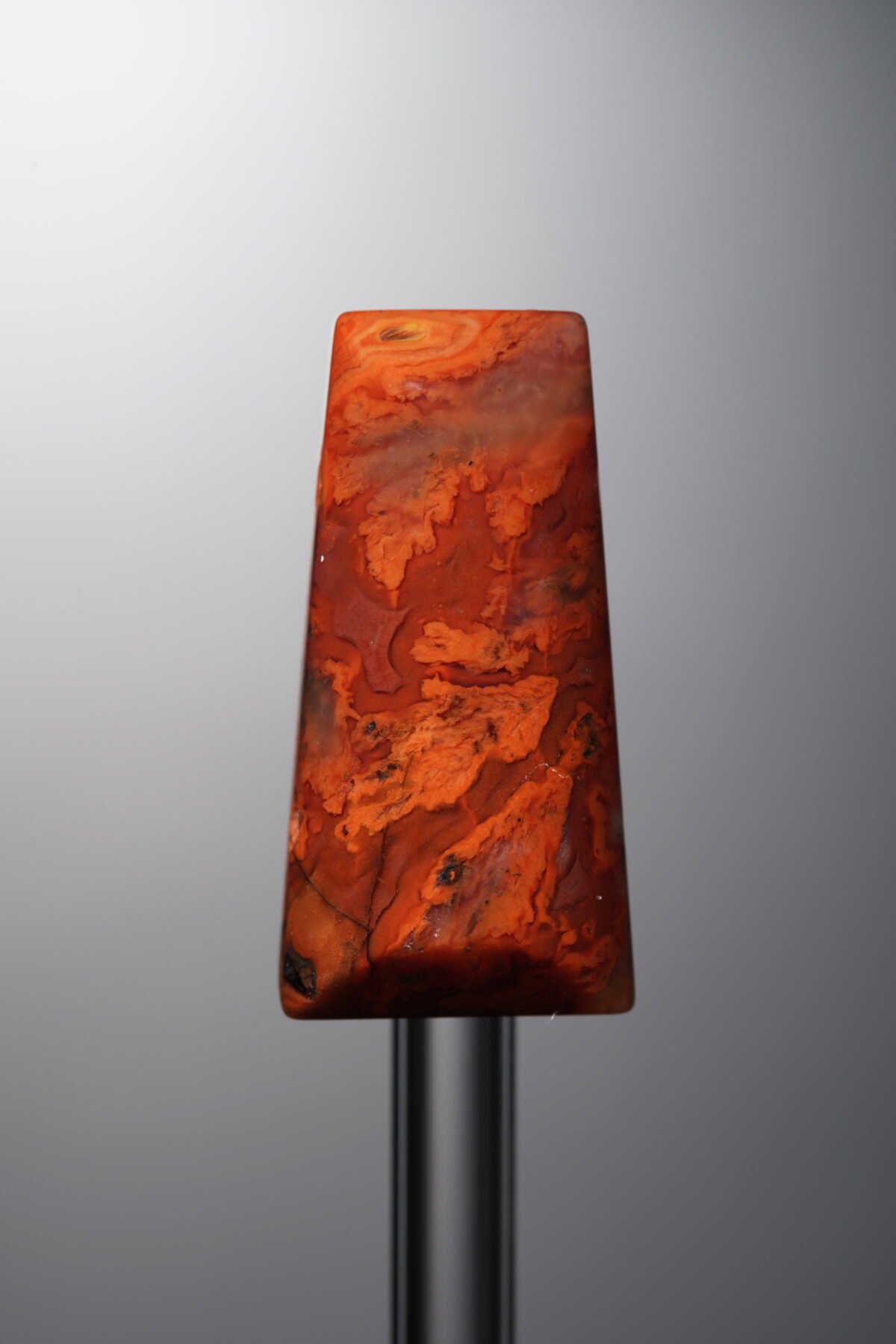 Agate-Red-Trapezoid Plaque-28mm - Image 1