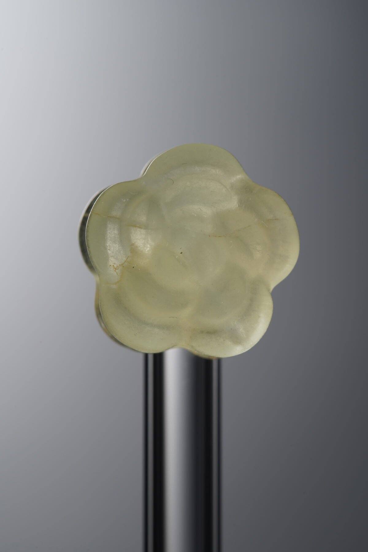 Fluorite-Yellow-Double-sided Flower-13mm - Image 1