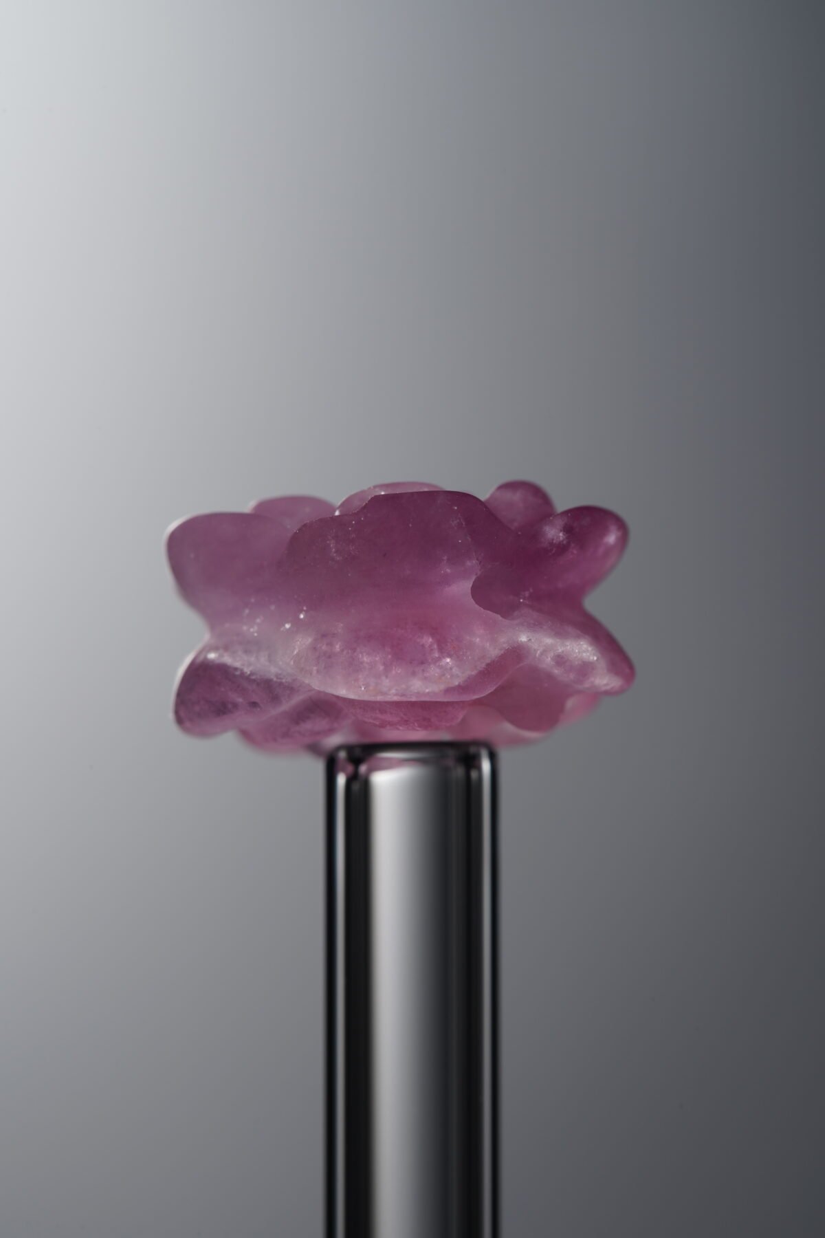 Fluorite-Red-Double-sided Flower-13mm - Image 4