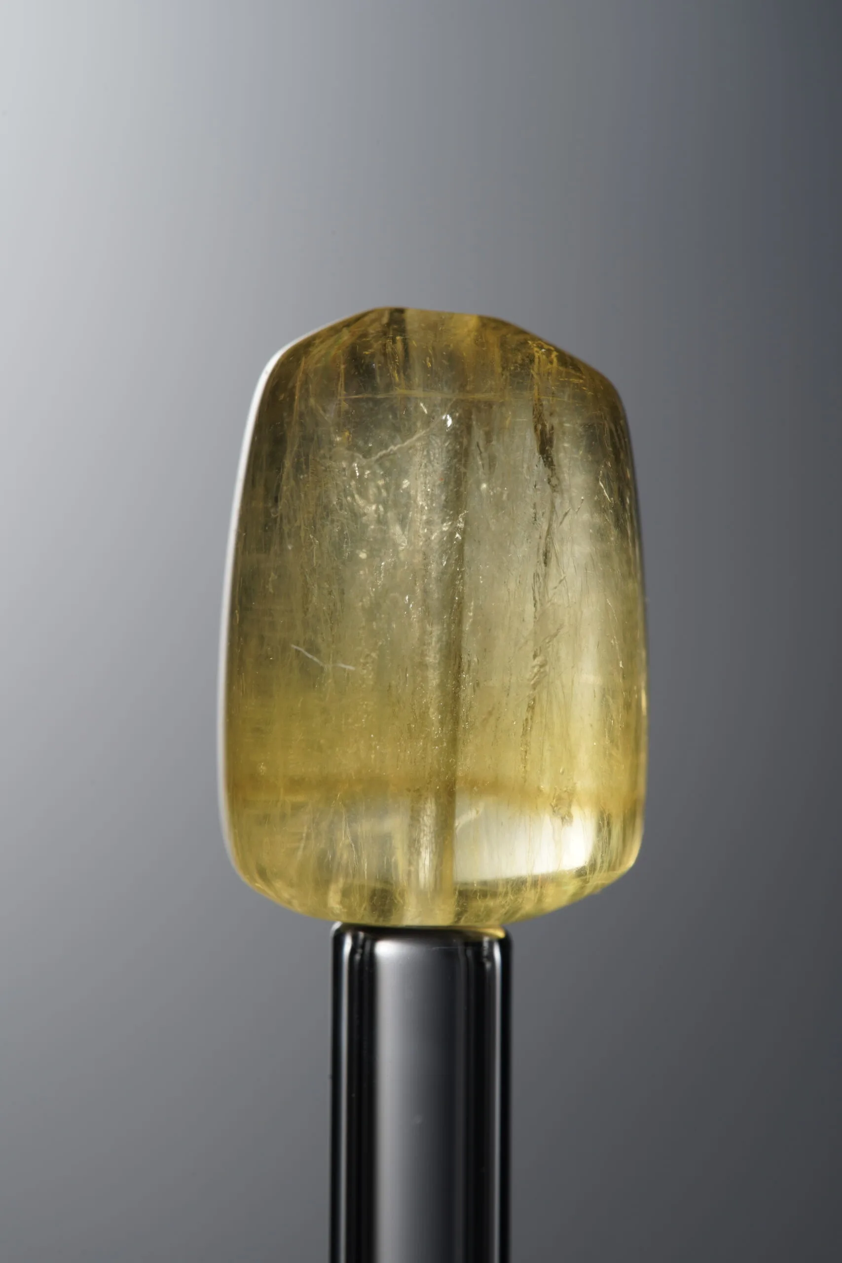D5-271 (1) Fluorite-Yellow-Long Freeform-17mm - Image 1