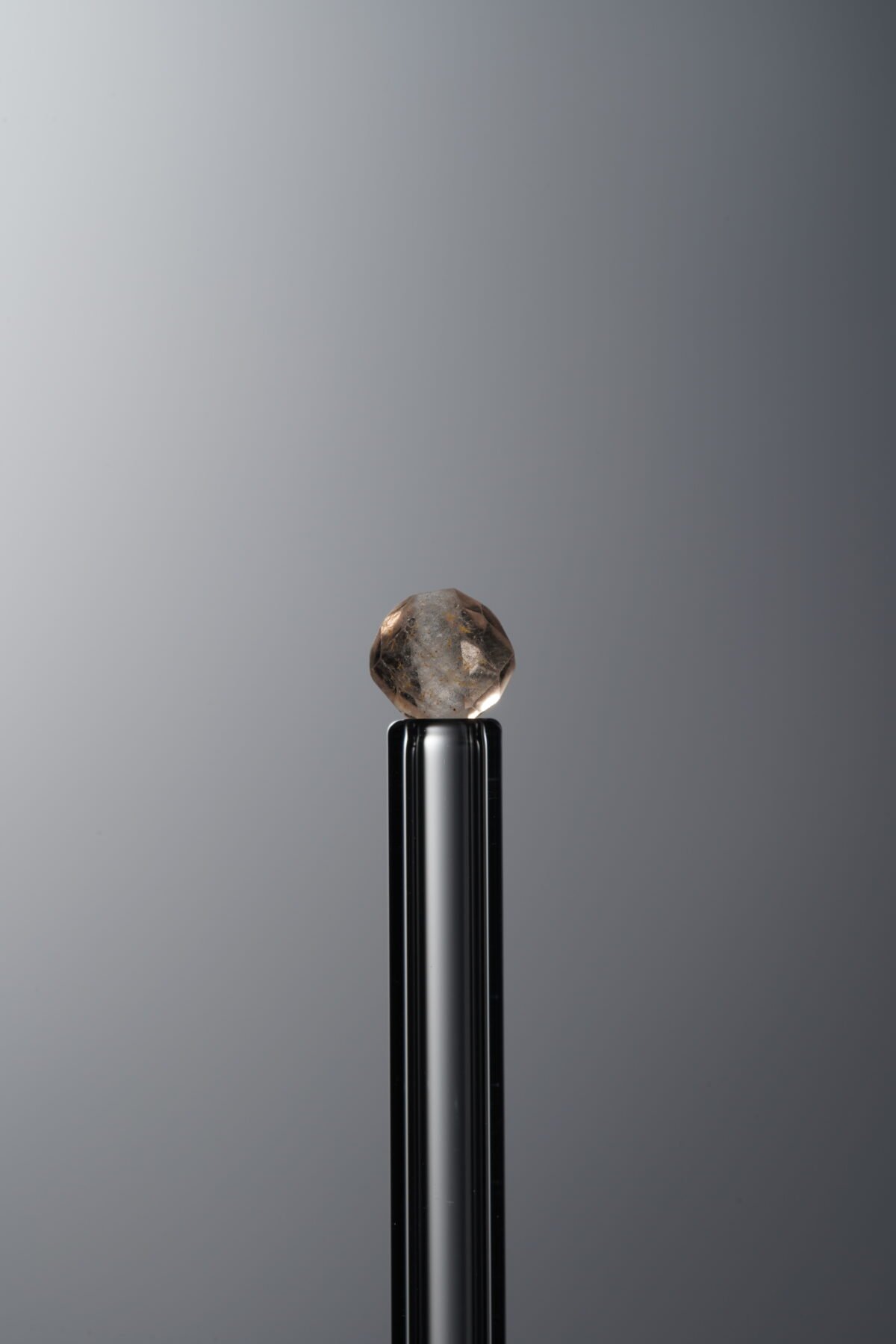 Fluorite-Yellow-Diamond-cut Bead-3mm - Image 2