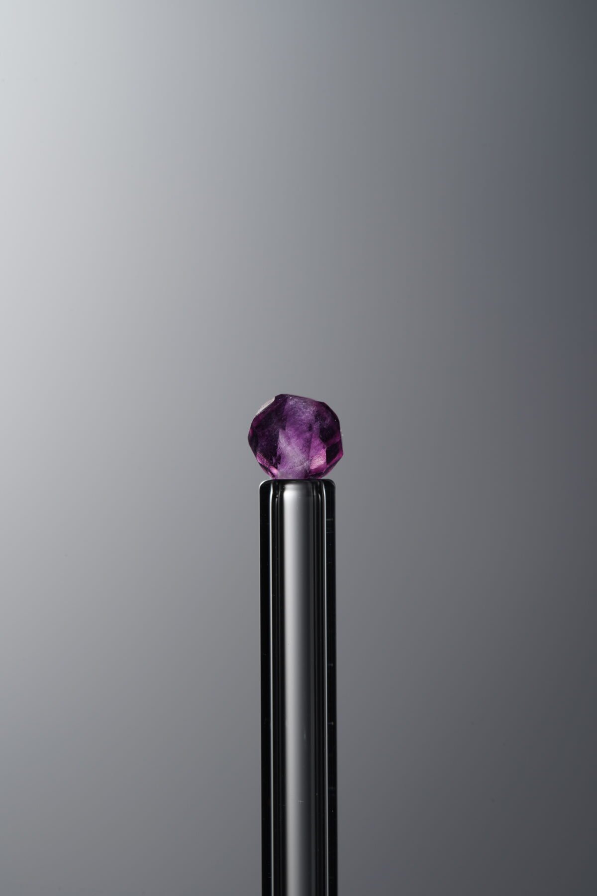 Fluorite-Purple-Diamond-cut Bead-3mm - Image 1