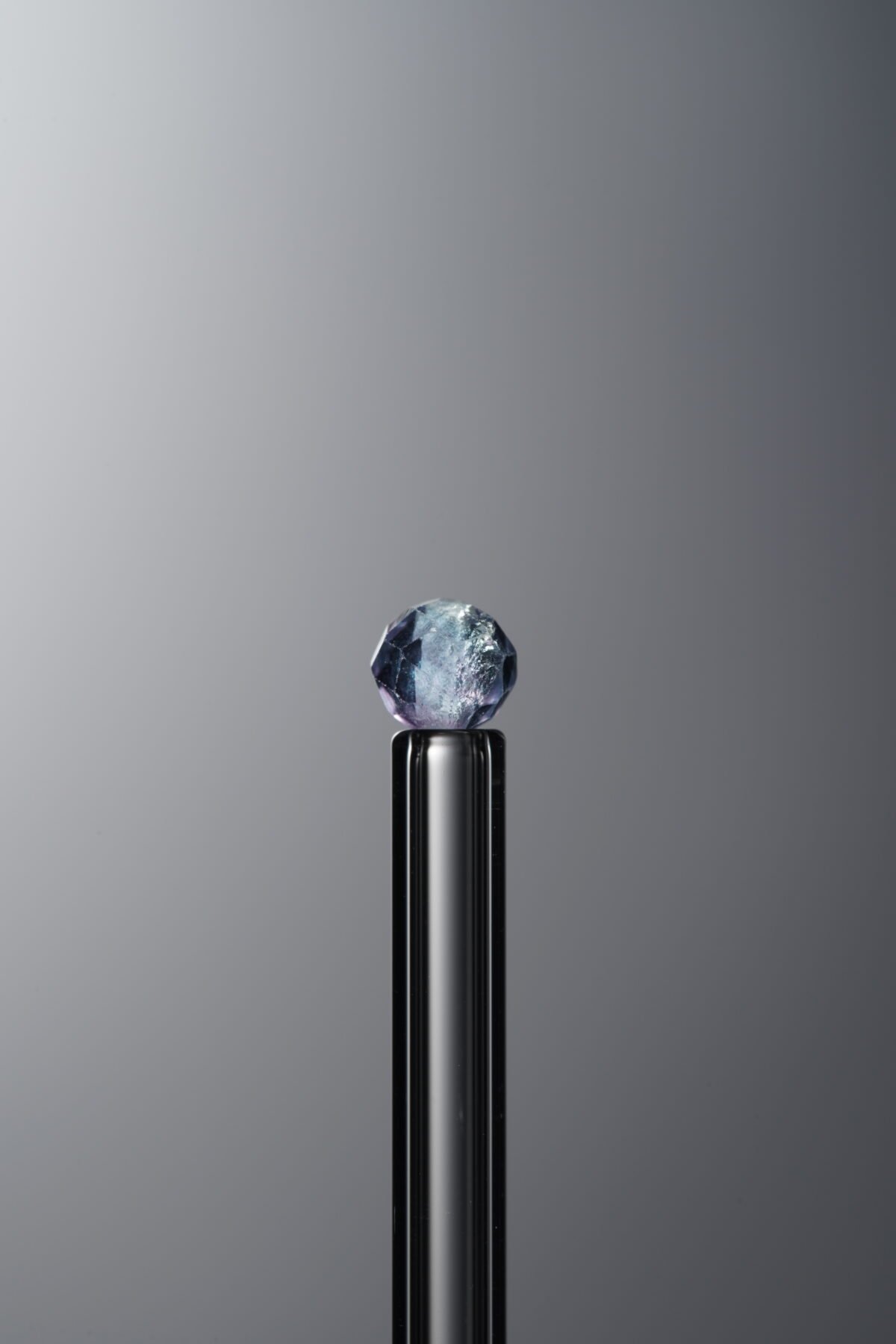 Fluorite-Blue-Diamond-cut Bead-3mm - Image 1