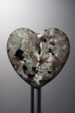 Flame Stone-Gray-Heart-30mm - Image 3