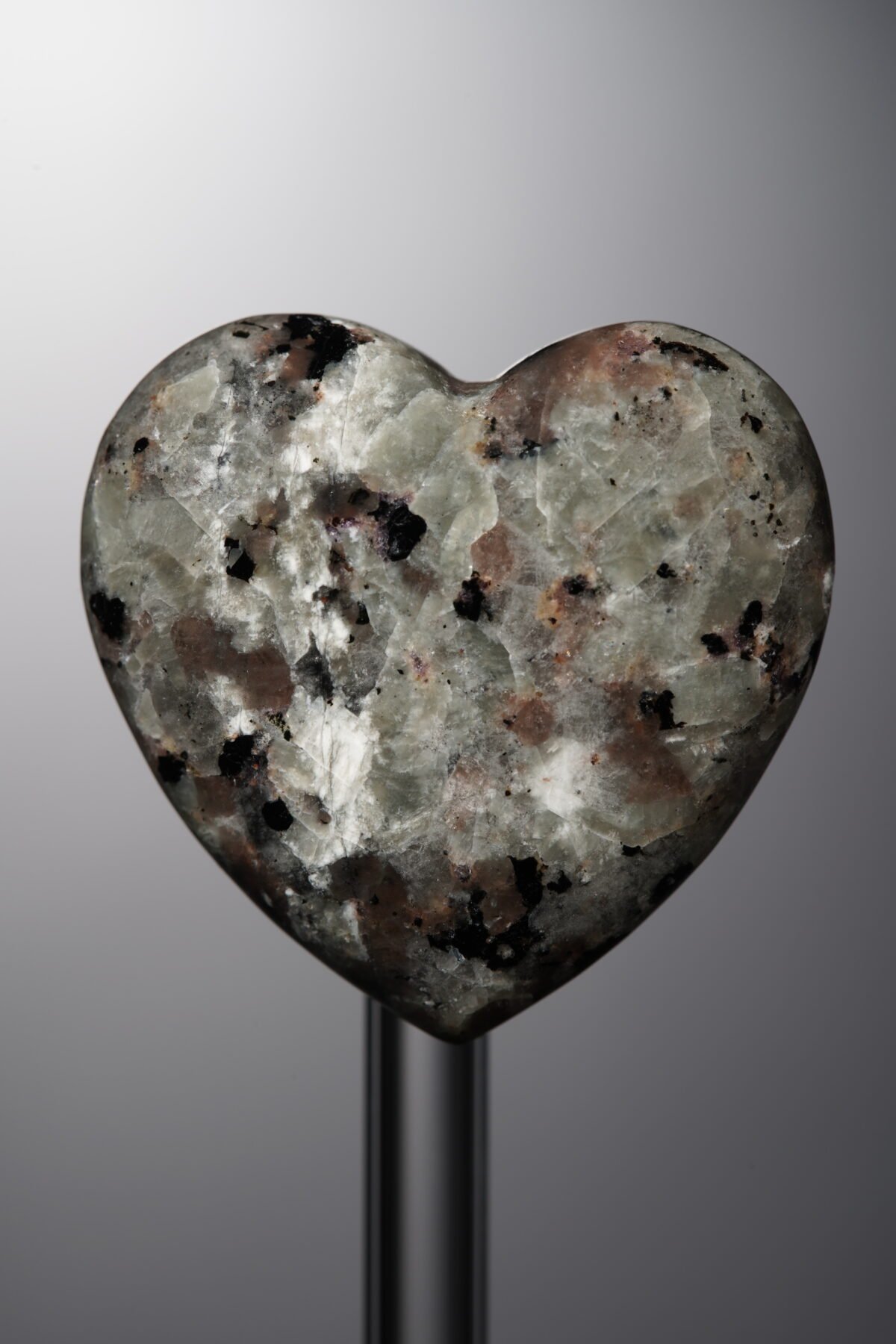 Flame Stone-Gray-Heart-30mm - Image 1