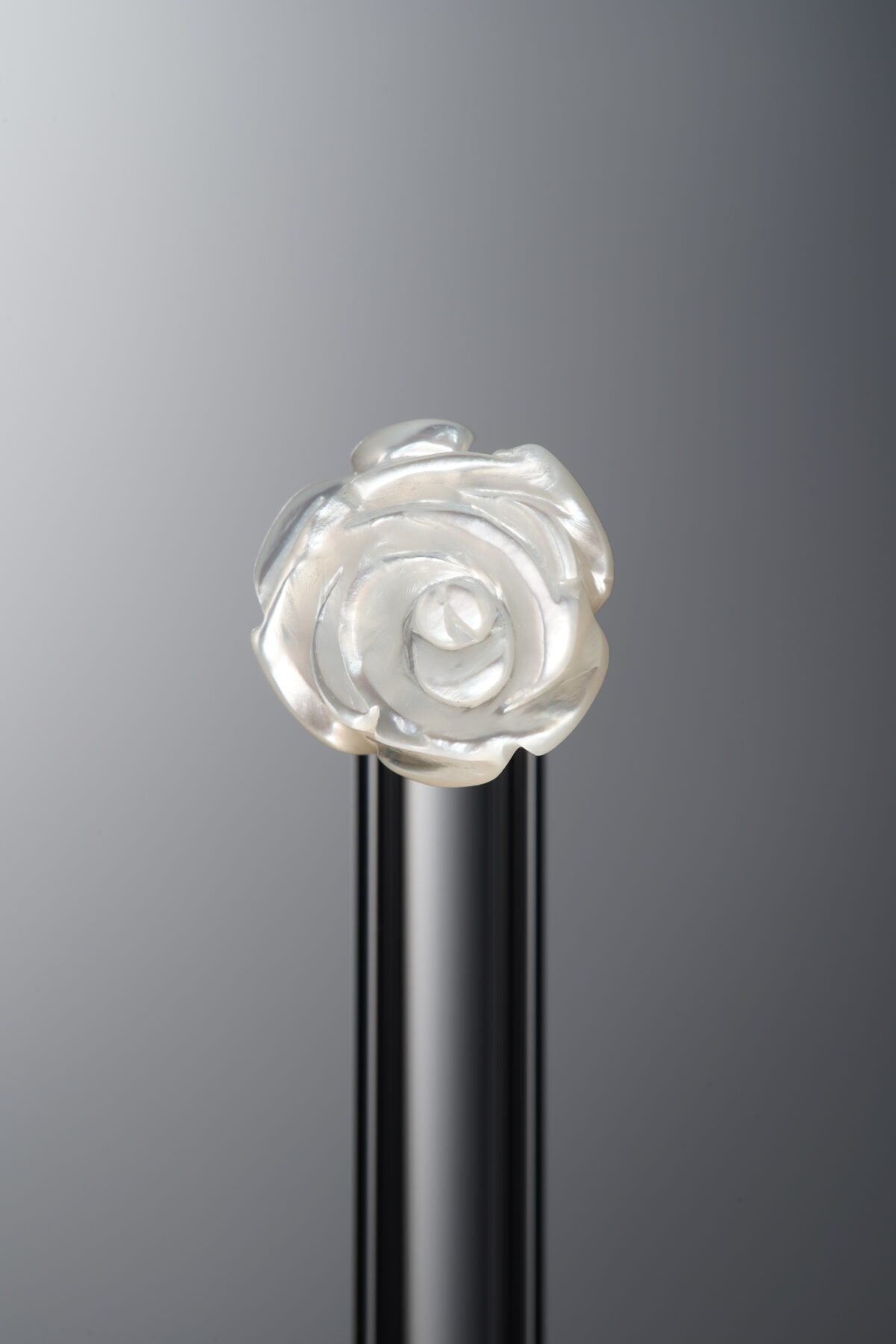 Mother of Pearl-White-Rose-9mm - Image 1