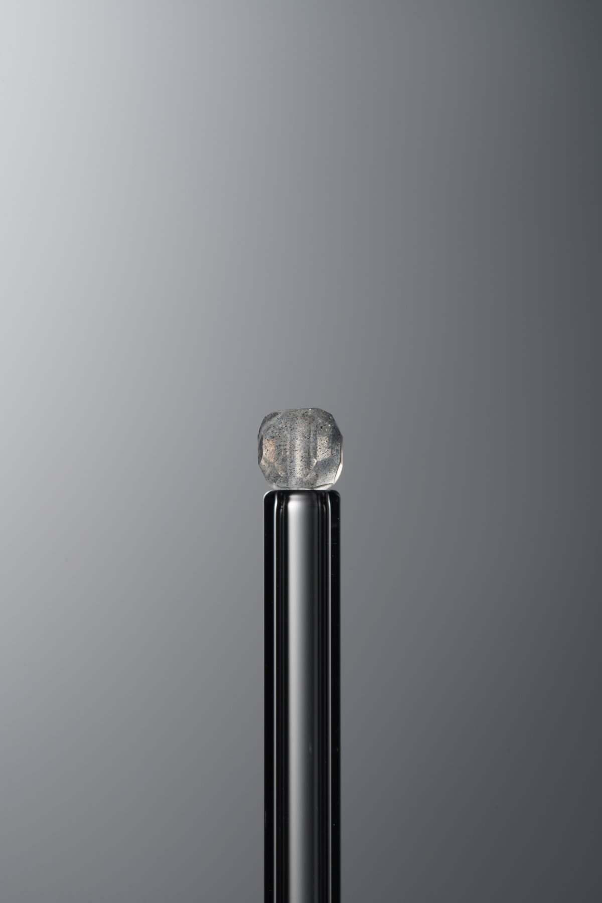 Moonstone-Gray-Cube-3mm - Image 3