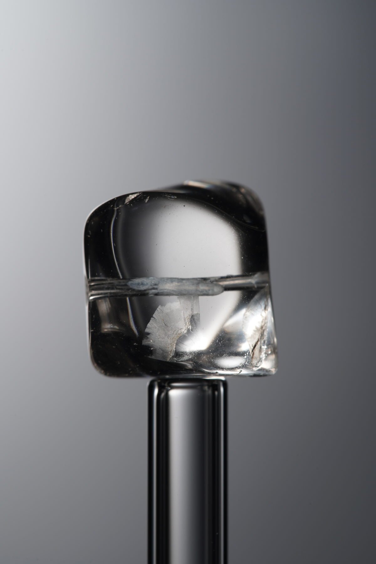 Crystal-White-Long Freeform-12mm - Image 1