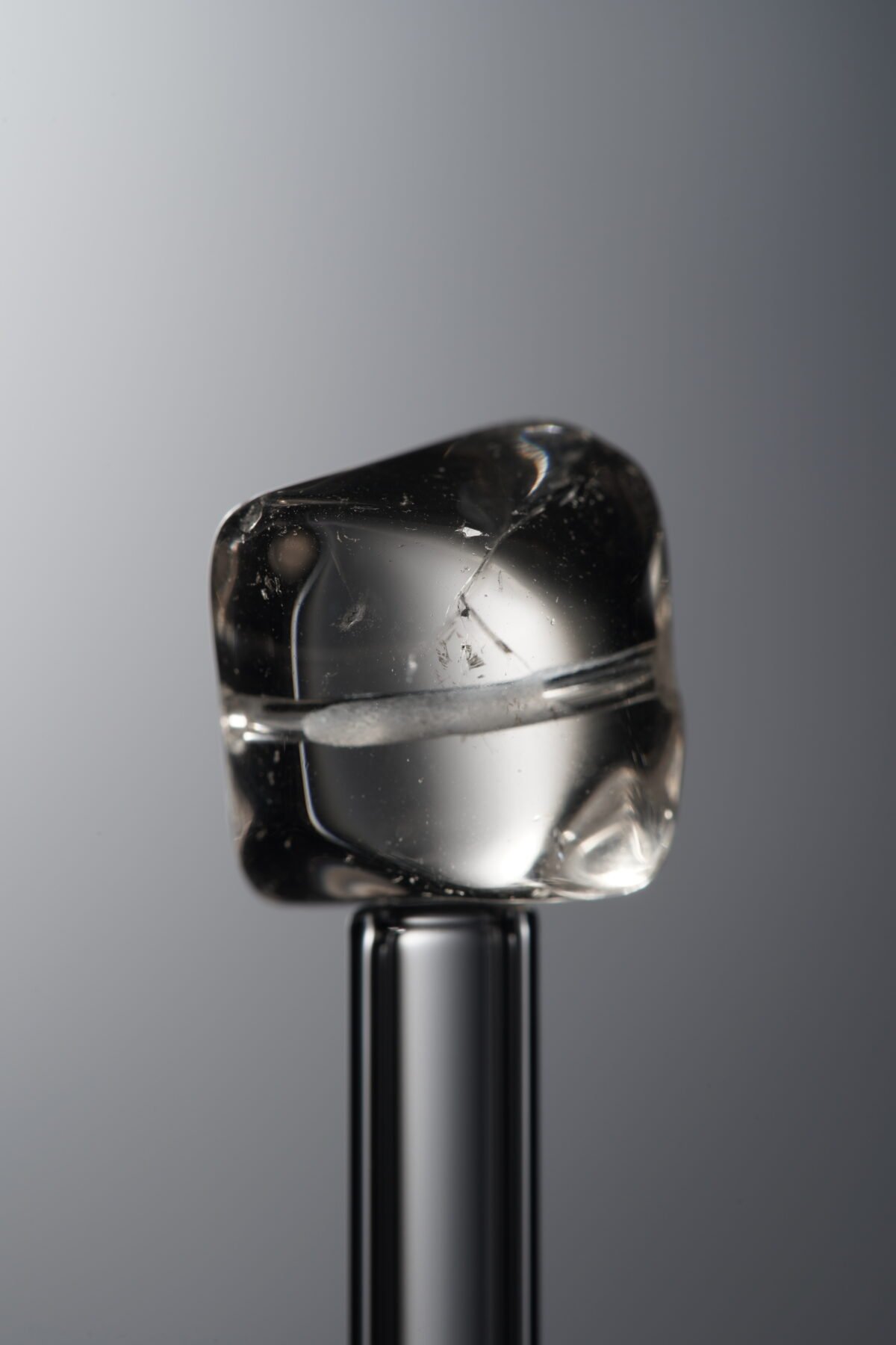 Crystal-White-Long Freeform-13mm - Image 1