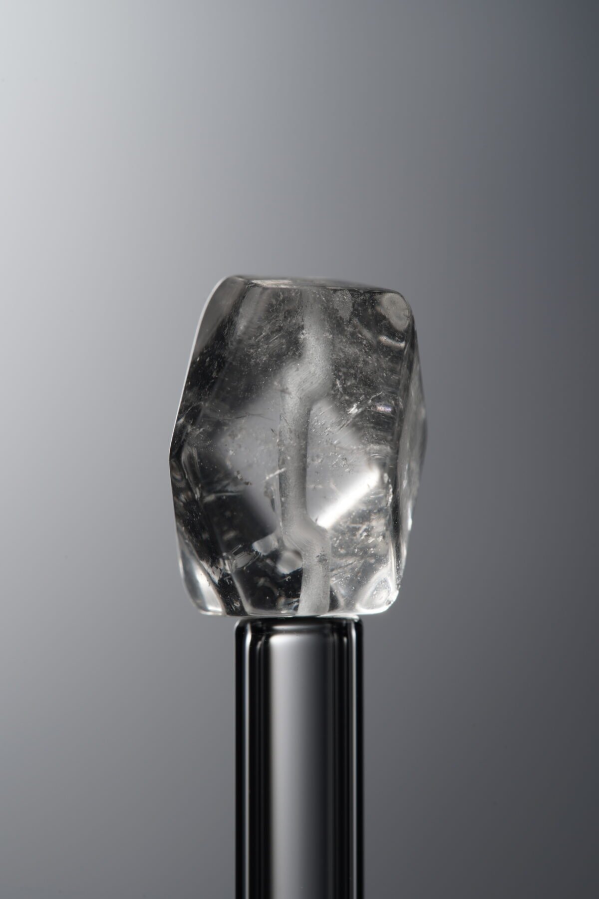 Crystal-White-Long Freeform-13mm - Image 1