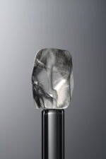 Crystal-White-Long Freeform-13mm - Image 3