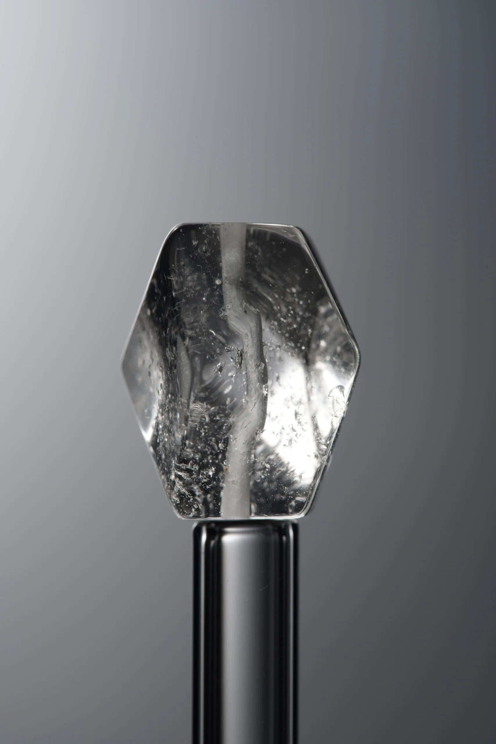 Crystal-White-Long Freeform-14mm - Image 1
