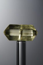 Crystal-Yellow-Double-point Rectangle Block-18mm - Image 3