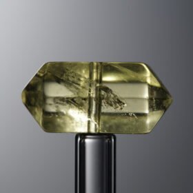 Crystal-Yellow-Double-point Rectangle Block-18mm