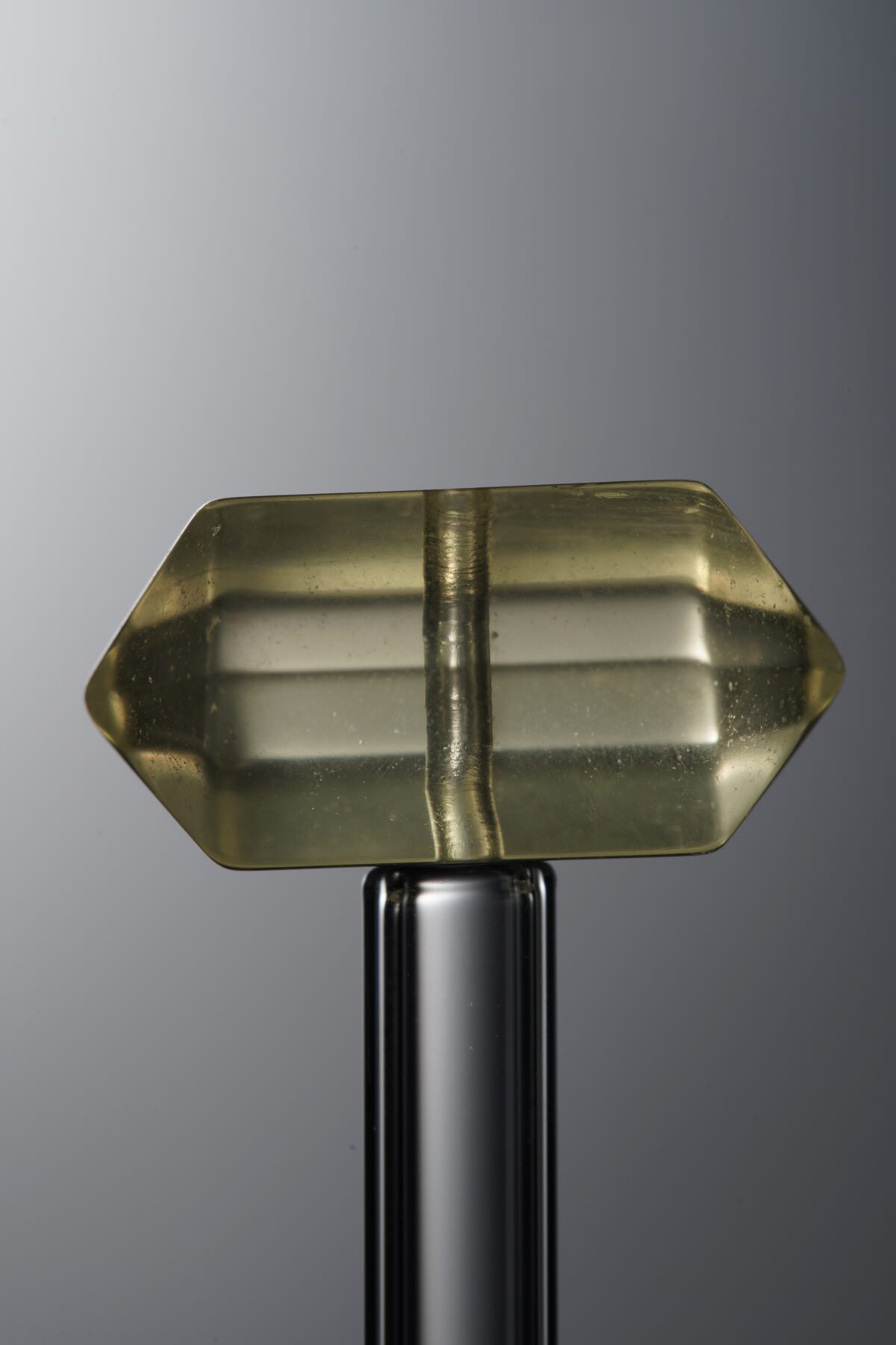 Crystal-Yellow-Double-point Rectangle Block-19mm - Image 1