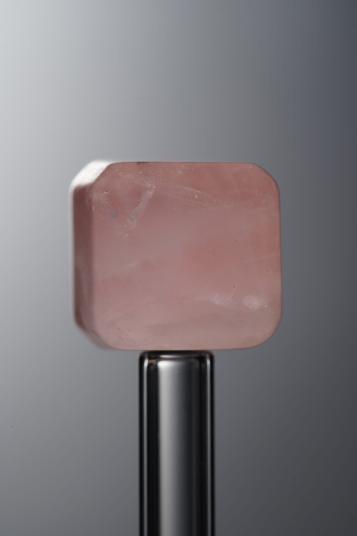 Crystal-Pink-Cube-12mm - Image 1