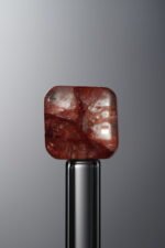 Crystal-Red-Cube-10mm - Image 2