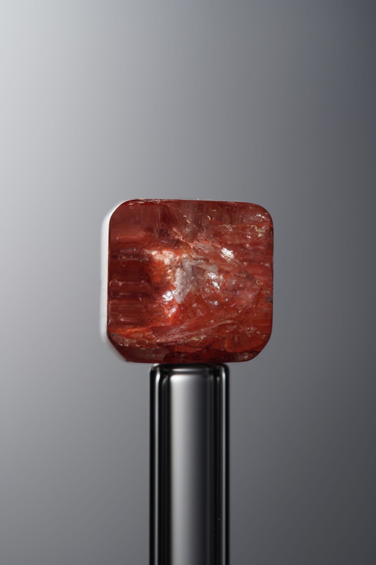 Crystal-Red-Cube-10mm - Image 1