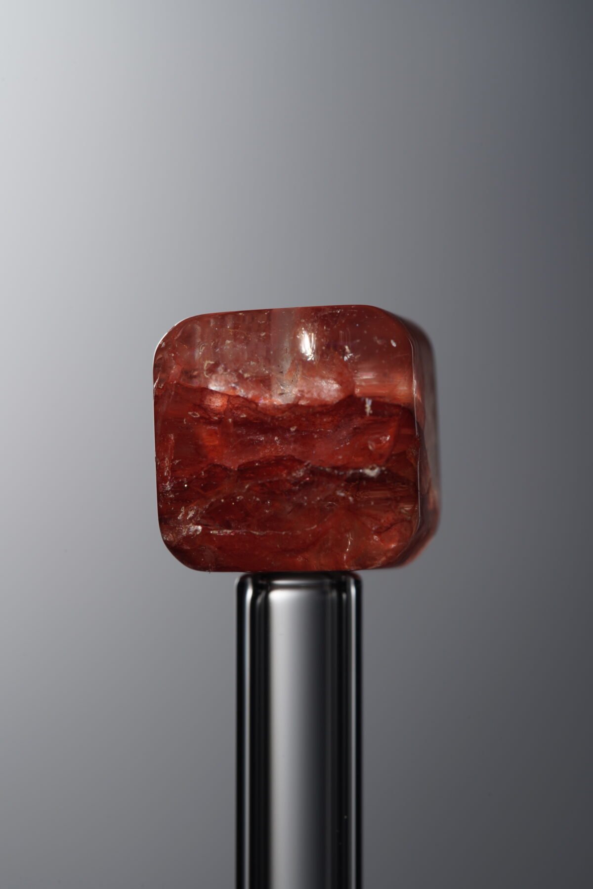 Crystal-Red-Cube-10mm - Image 4