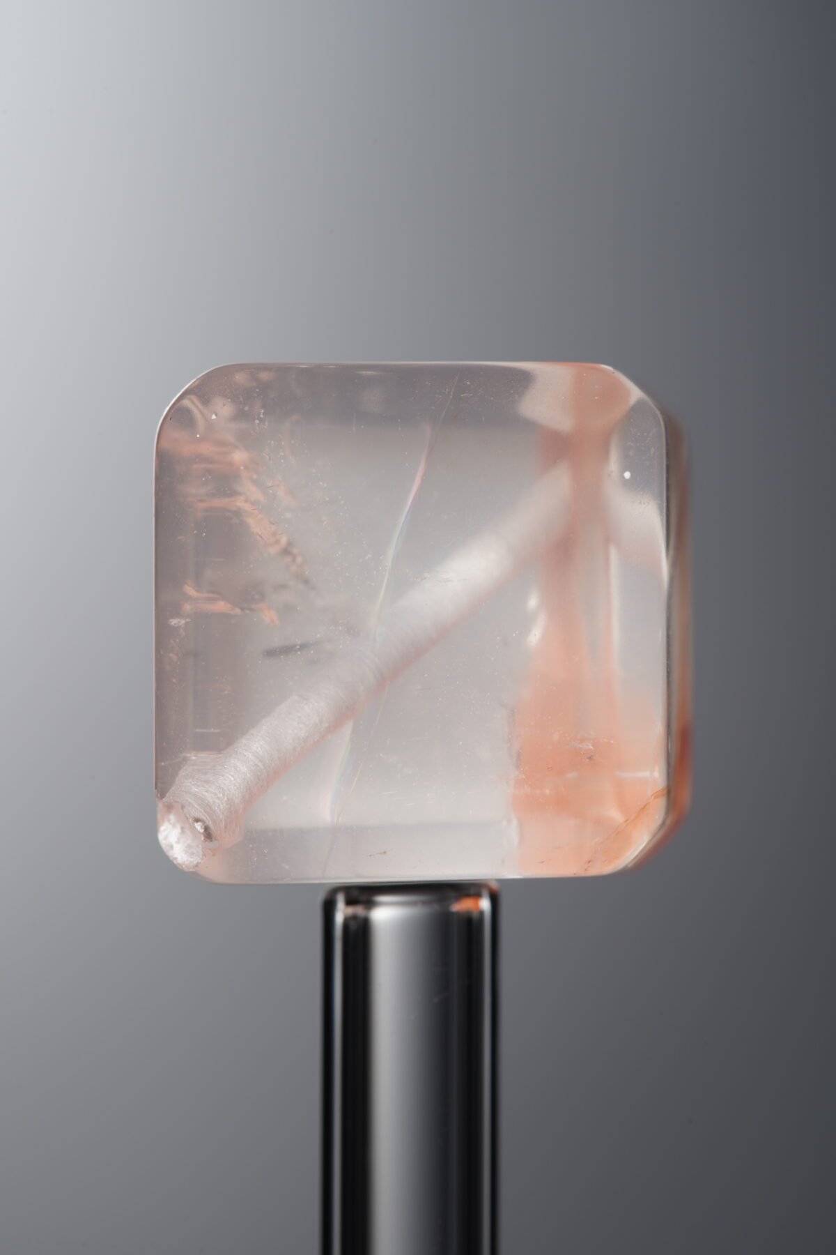 Crystal-Red-Cube-14mm - Image 1