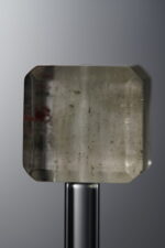 Crystal-Red&Green-Cube-17mm - Image 2