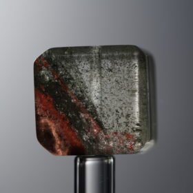 Crystal-Red&Green-Cube-14mm