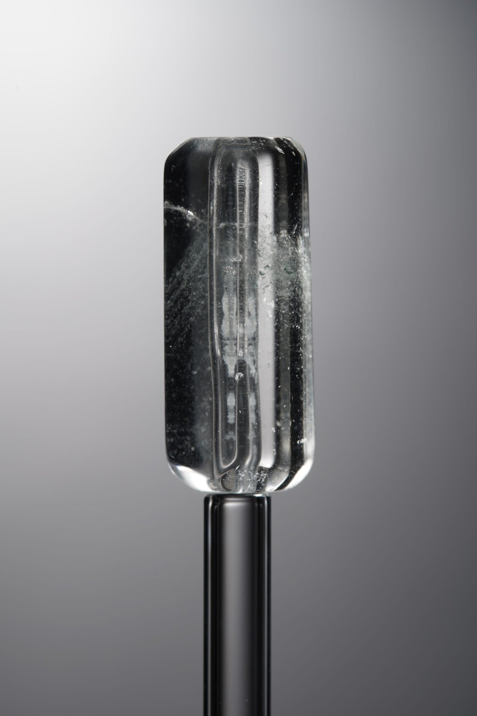 D8-451 (1) Crystal-Green-Long Freeform-26mm - Image 1