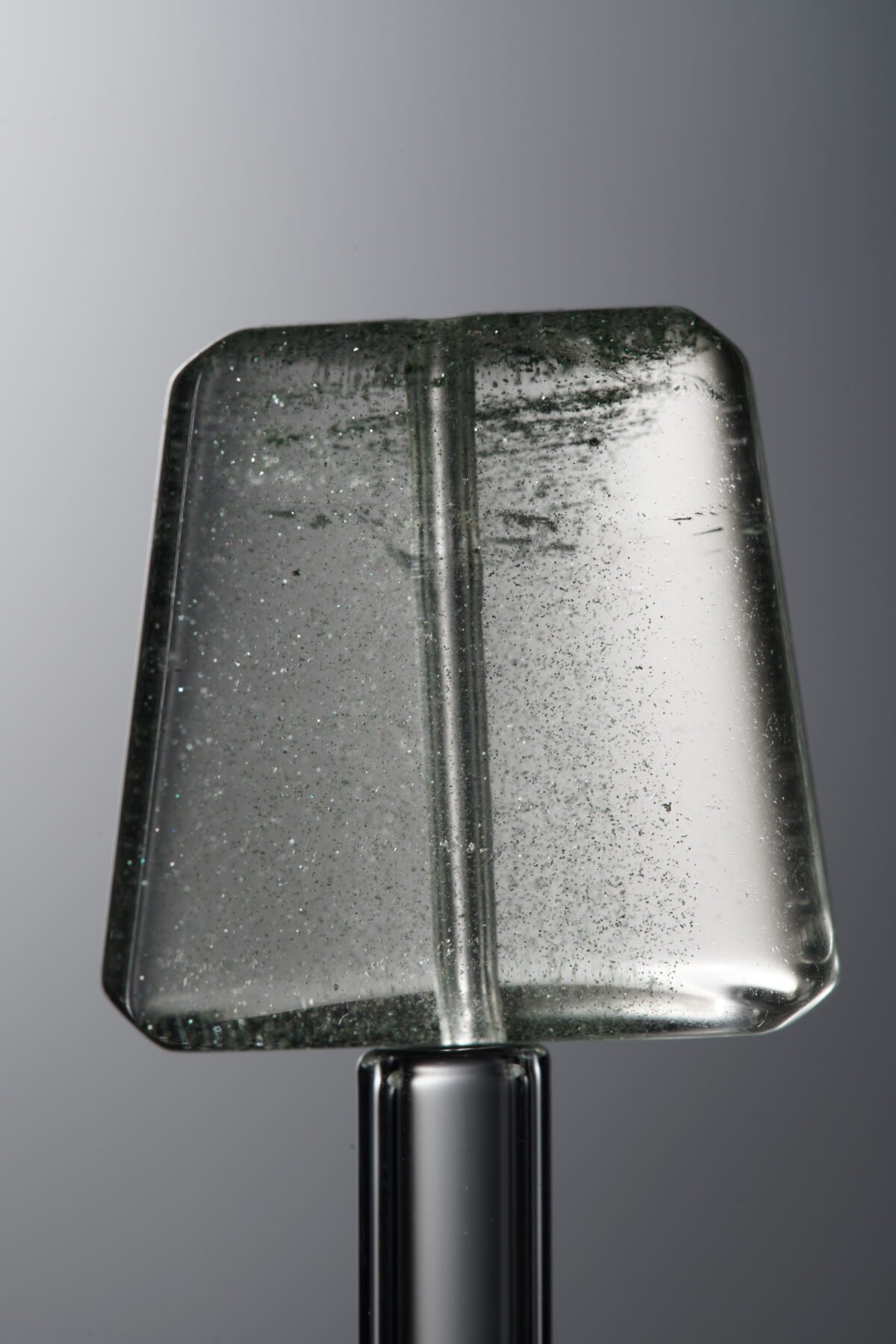 Crystal-Red-Trapezoid Plaque-19mm - Image 3