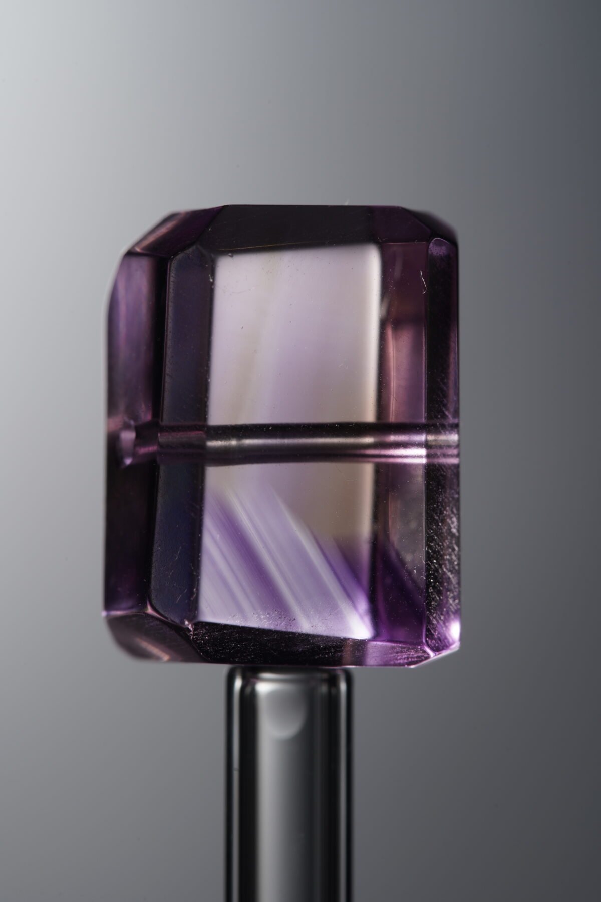 D9-511 (4) Crystal-Purple&Yellow-Long Freeform-18mm - Image 1