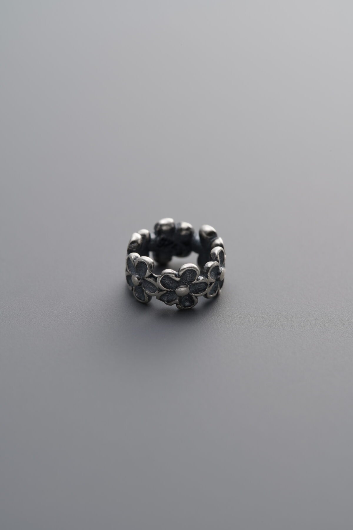 Small Floral Wreath Spacer Bead