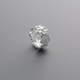 Small Floral Wreath Spacer Bead