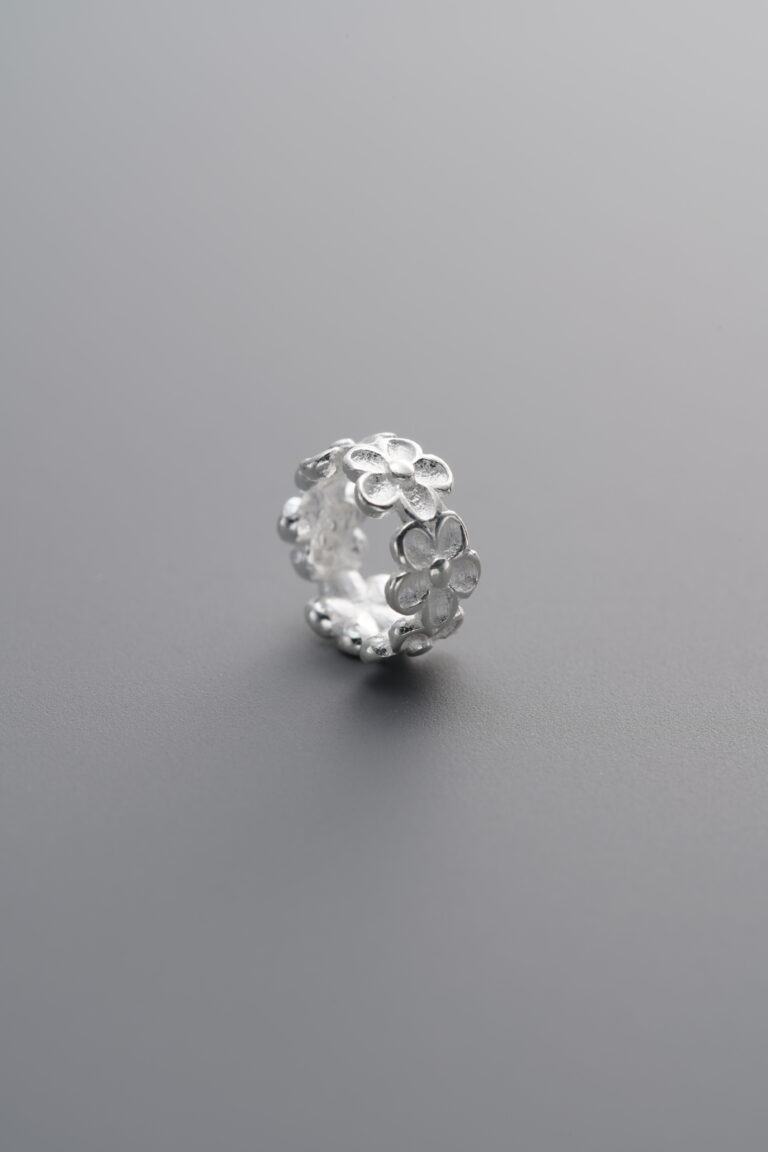 Small Floral Wreath Spacer Bead