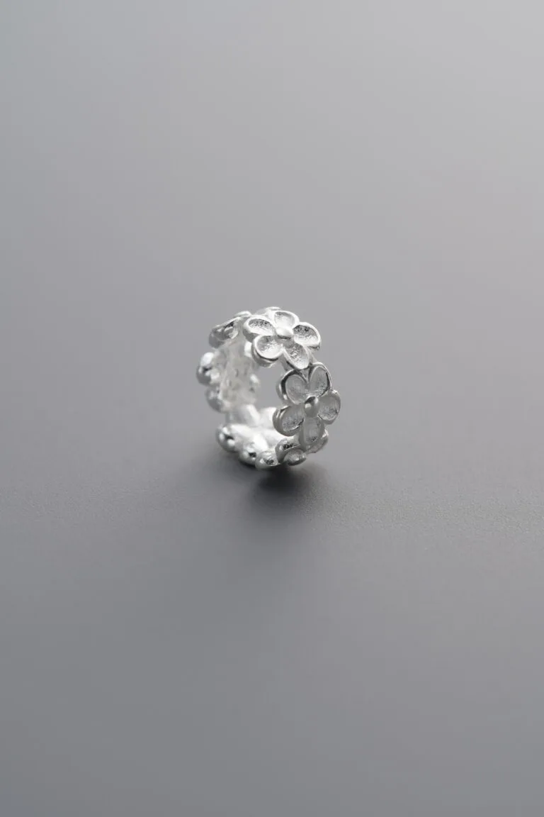 Small Floral Wreath Spacer Bead