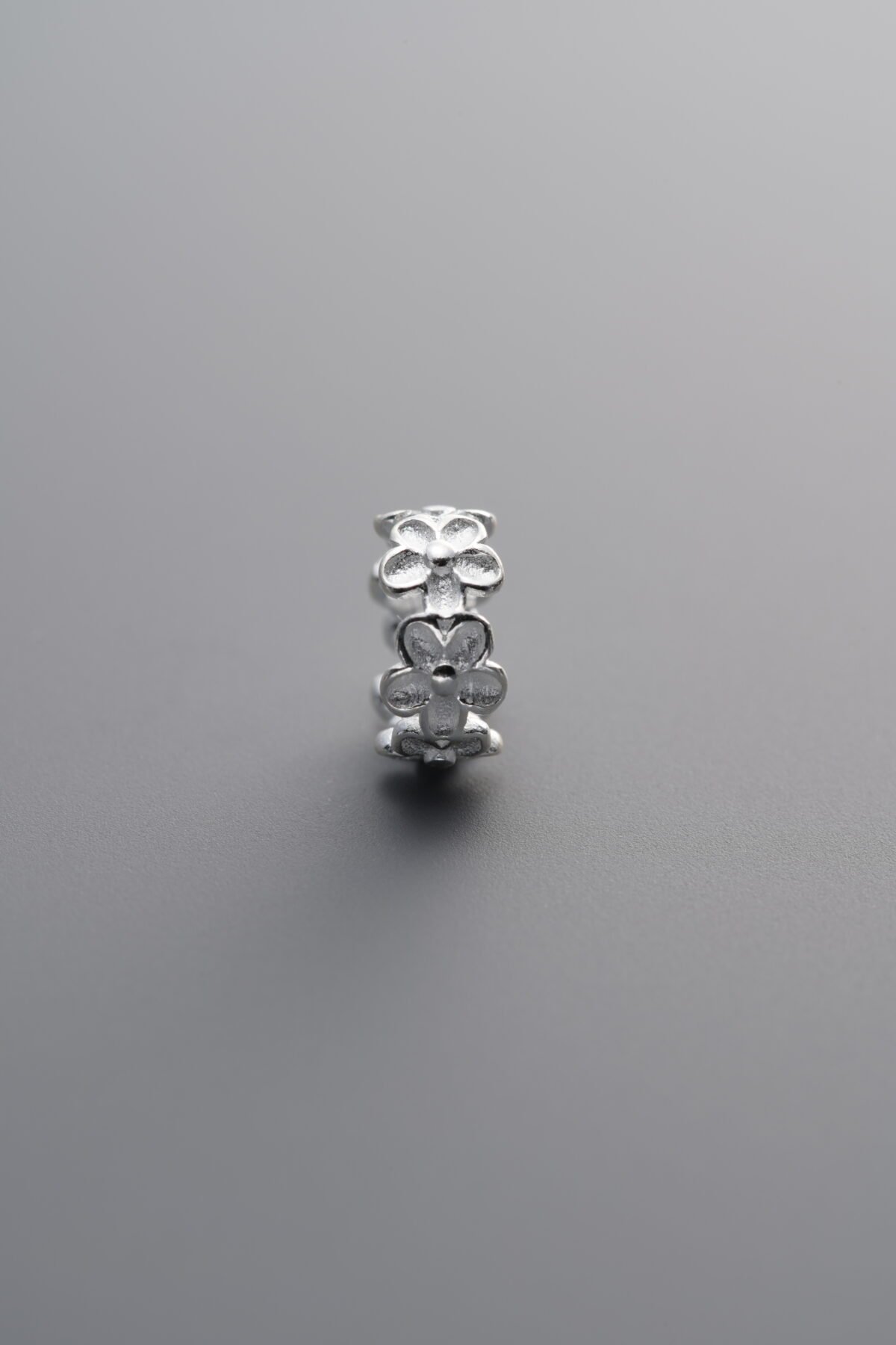 Small Floral Wreath Spacer Bead