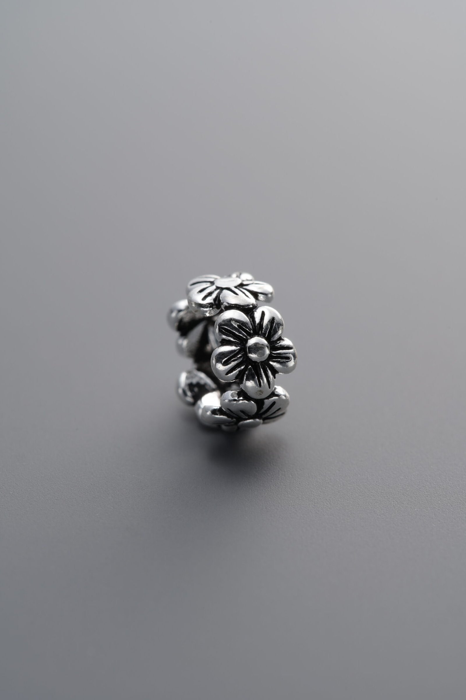 E1-17 (3) Small Flower Crown Spacer Bead