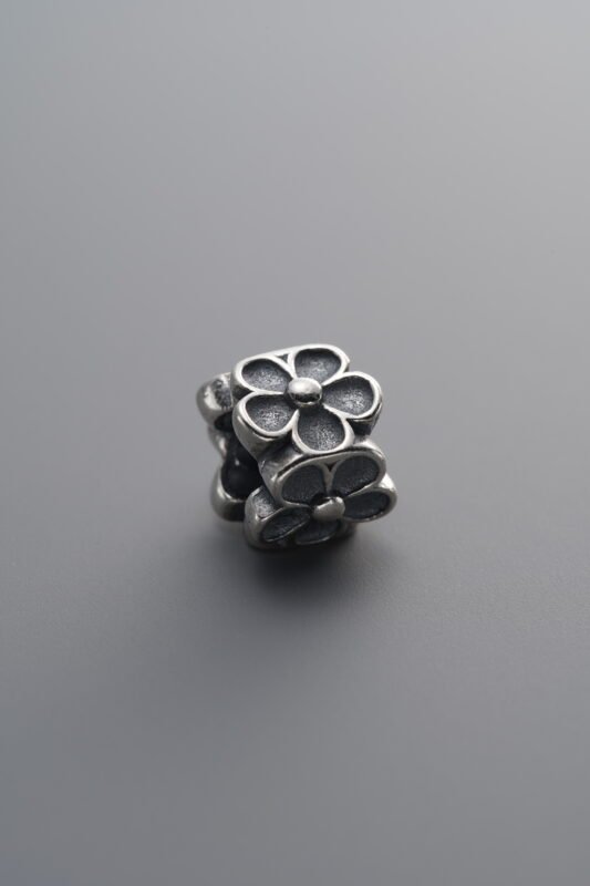 Five-petal Four-sided Flower Spacer Bead