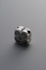 Four-leaf Flower Spacer Bead