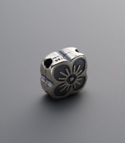 Four-leaf Flower Spacer Bead