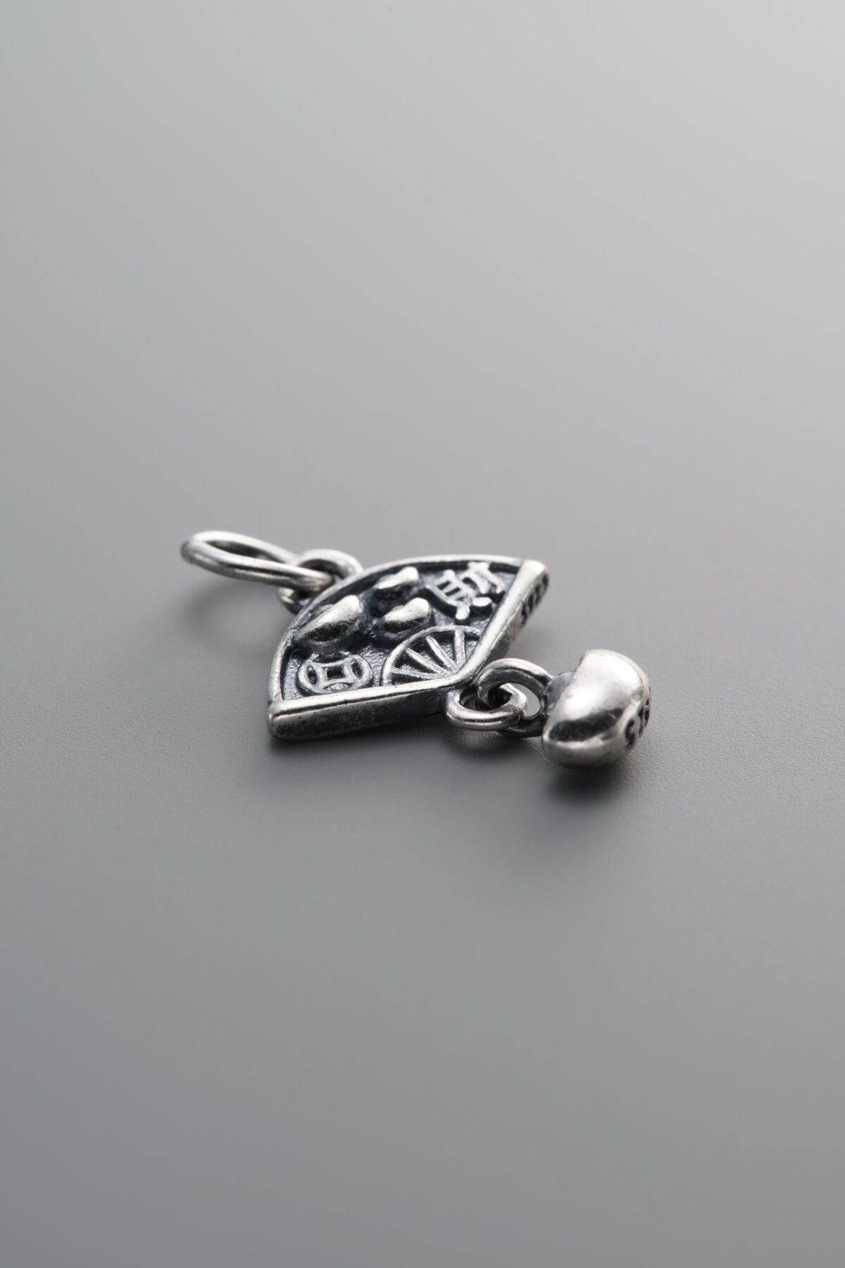 Wealth-attracting Fan Pendant